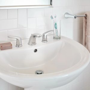 Colony PRO 8-Inch Widespread 2-Handle Bathroom Faucet 1.2 gpm/4.5 L/min With Lever Handles